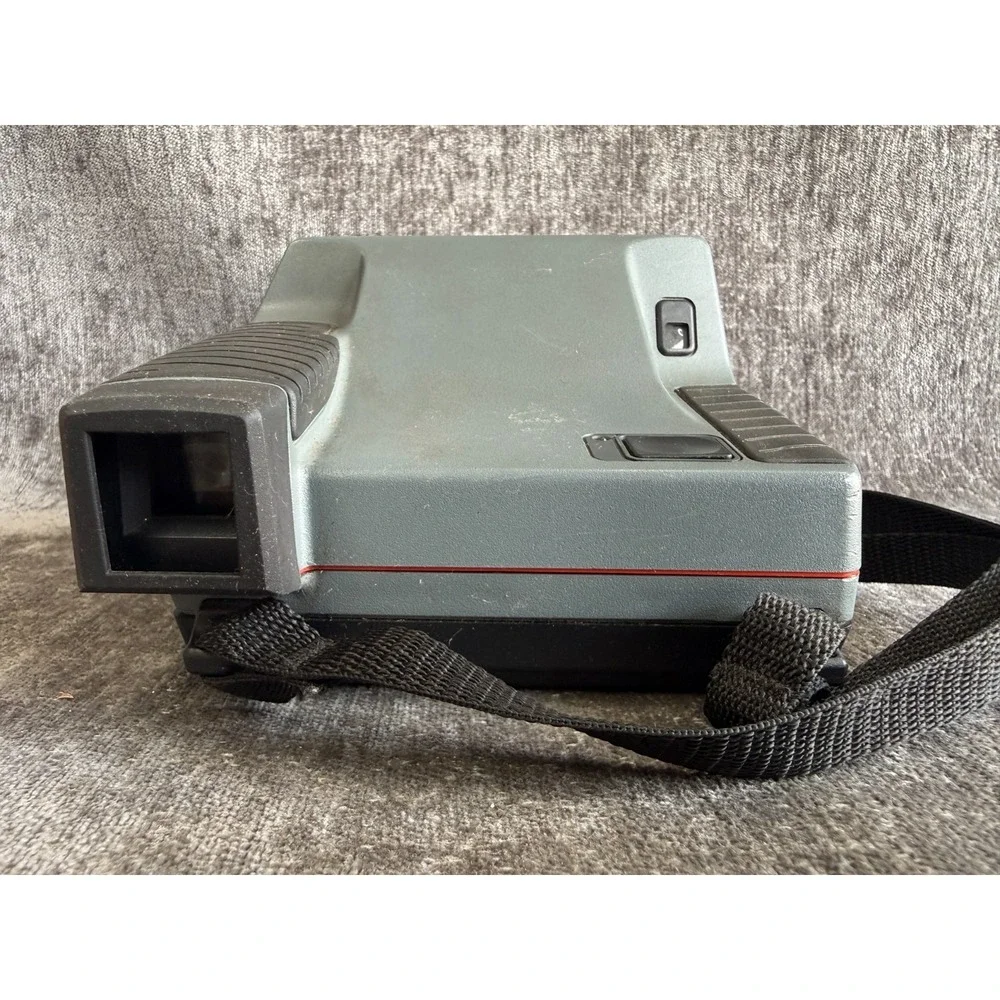 Vintage Polaroid Impulse 600 Instant Film Camera Gray Pop Up Flash